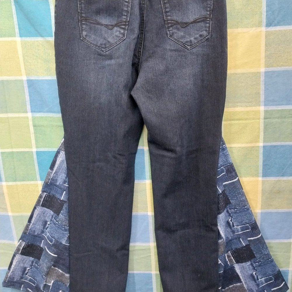 2480 Jeaniemade Size 12 Bandolino Madie Upcycled Bell-Bottoms Jeans. - Picture 4 of 5